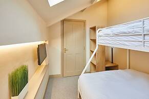 Host Stay No 33