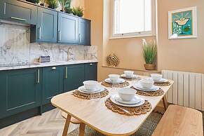 Host Stay No 33