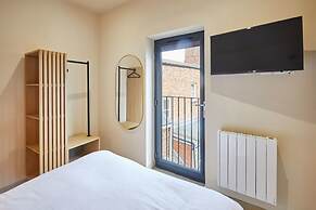 Host Stay No 33