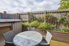 Host Stay Town House