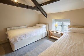 Host Stay Derwent