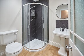 Host Stay Silton Hall