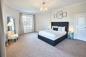 Host Stay Silton Hall
