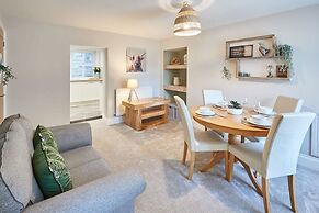 Host Stay Sion Hall Cottage