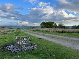 Host Stay Lop Hall