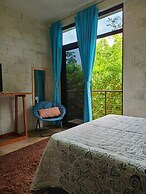M&K House