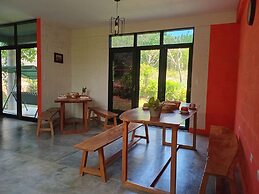 M&K House