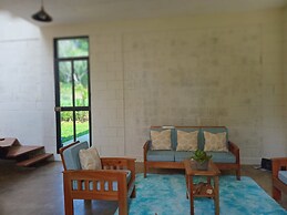 M&K House