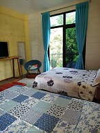 M&K House
