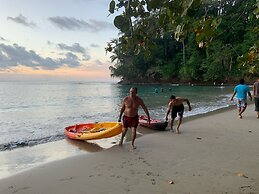 cabinas Manzanillo caribe