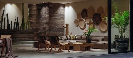 Black Villas Canggu Beach by OXO