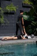 Black Villas Canggu Beach by OXO