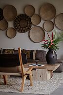 Black Villas Canggu Beach by OXO