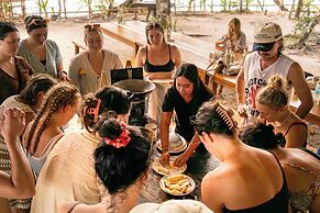 Isla - The Isla Experience