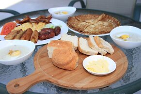Victoria's Bed & Breakfast