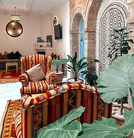 Riad Al Manara