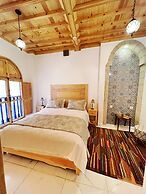 Riad Al Manara