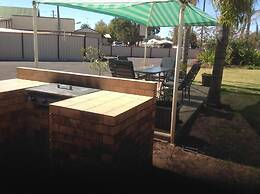 Charleville Waltzing Matilda Motor Inn