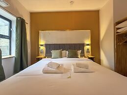 The Arundell Hotel