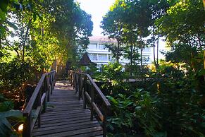 Mahamustika Riverside