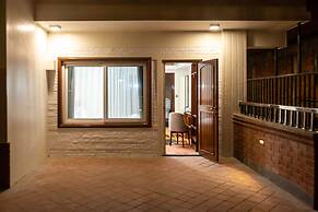 Darbar Heritage Inn