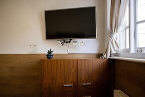 Berkley Aparthotel