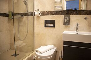 Berkley Aparthotel