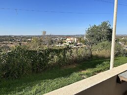 Poolside Apartment with 2 bedrooms, patio and BBQ