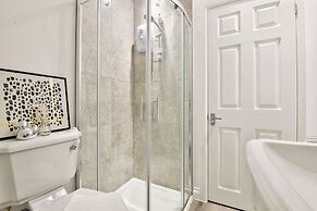 Spacious Apartments with Private Parking