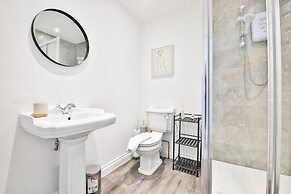 Spacious Apartments with Private Parking