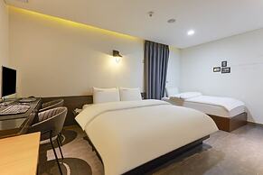 HERTZ Hotel