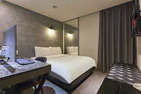HERTZ Hotel