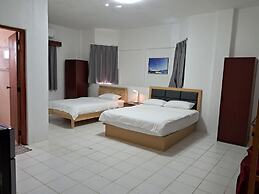 Lucky Home Hotel and Apartment