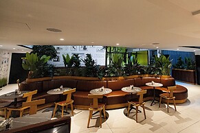 So City Hotel