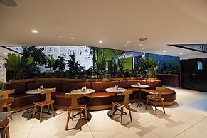So City Hotel
