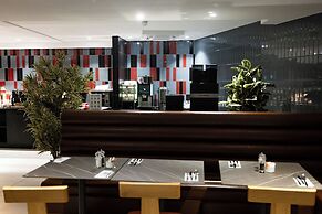 So City Hotel