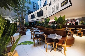 So City Hotel