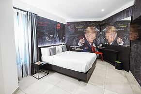 So City Hotel