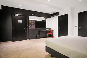 So City Hotel