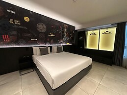 So City Hotel