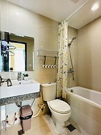 Mactan Newtown A by HiveRooms