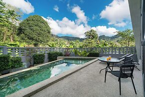 Grand Villa Cedrix in the Green Paradise