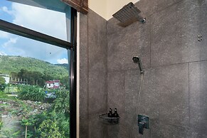 Grand Villa Cedrix in the Green Paradise