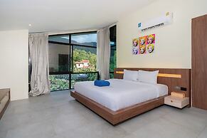 Grand Villa Cedrix in the Green Paradise