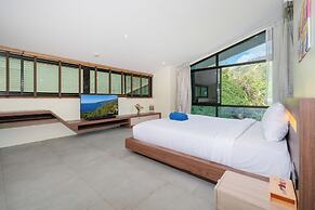 Grand Villa Cedrix in the Green Paradise
