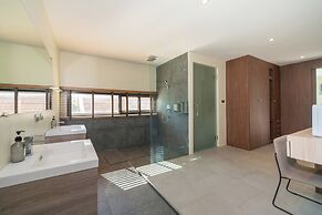 Grand Villa Cedrix in the Green Paradise