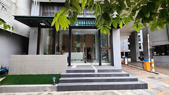 The trust ville