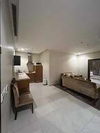 Wow Grand Serviced Apartments