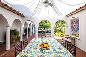 Estate4home - Villa Bougainville