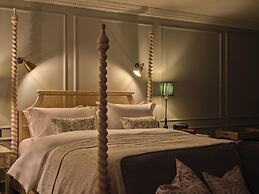 STANWELL HOUSE